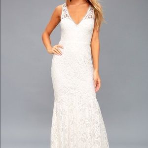 Lulu’s White Lace Dress